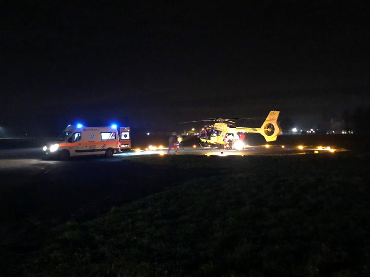 Incidente: tre feriti, grave una donna