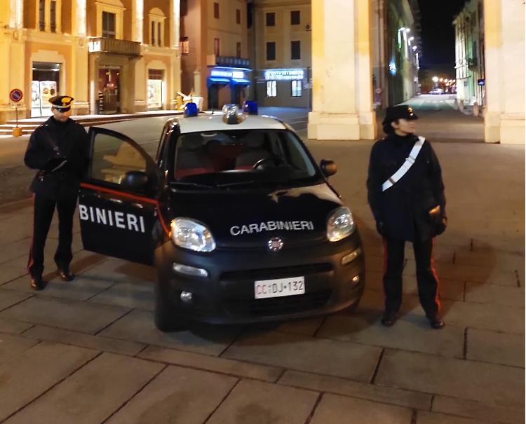 Truffa e sostituzione di persona, 44enne denunciato 