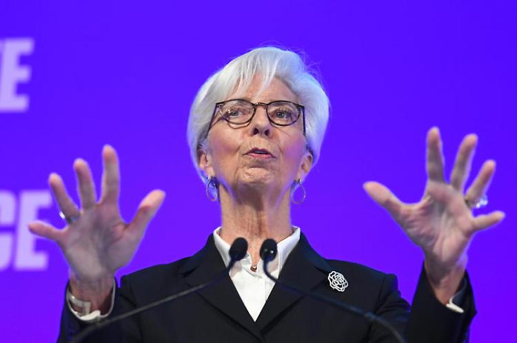 Bce lascia tassi fermi e amplia il Qe : 120 miliardi per il 2020
