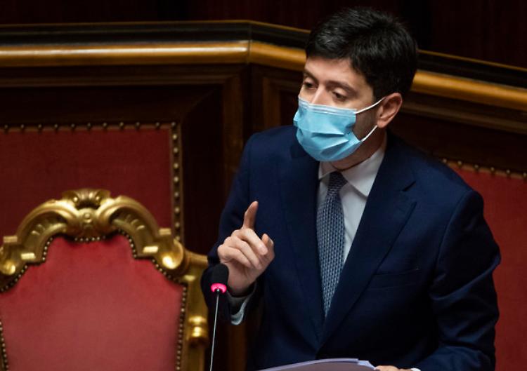 Speranza: 'Sui vaccini ci saranno tutte le garanzie'