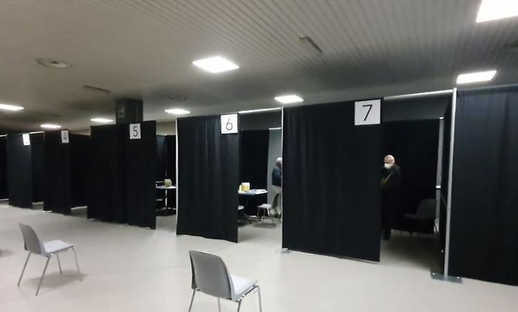 Covid, da lunedì vaccinazioni solo alla Fiera di Cremona e all'Avis di Casalmaggiore