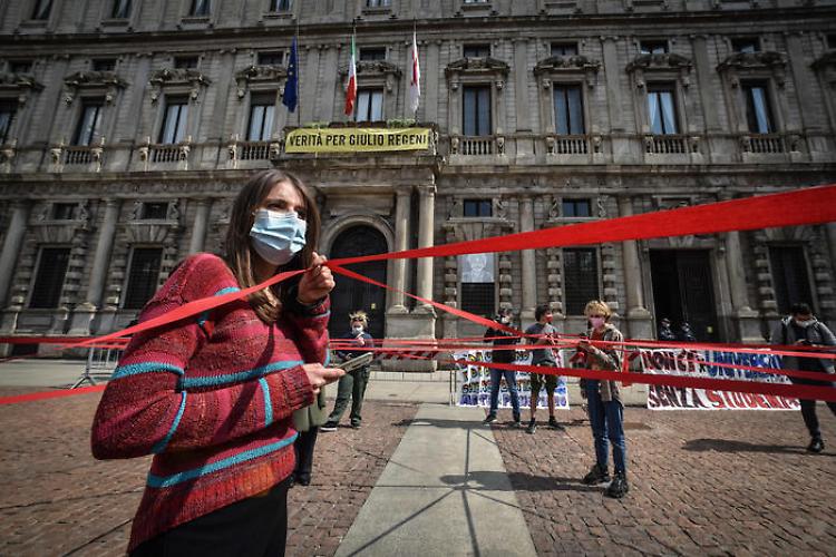 Il governo valuta test salivari per aprire scuole pi&ugrave; sicure