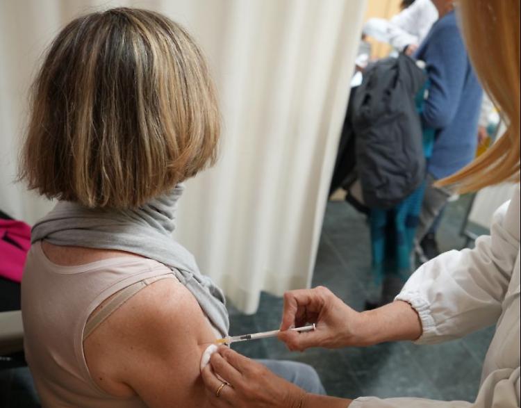 L'Aifa autorizza 8 vaccini contro l'influenza per campagna 2024-2025