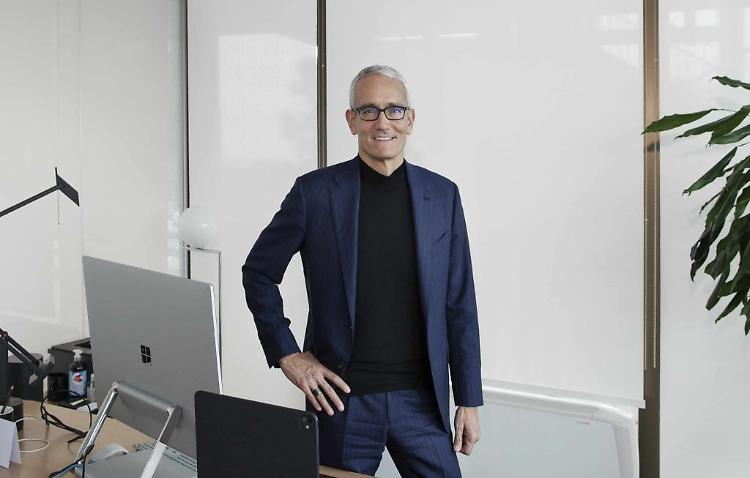 Engineering lancia il nuovo EngGPT, evoluzione dell'AI Made in Italy