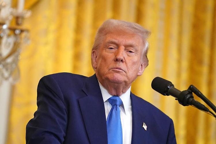 Trump "Italia ha leadership molto forte con Meloni" la premier ringrazia