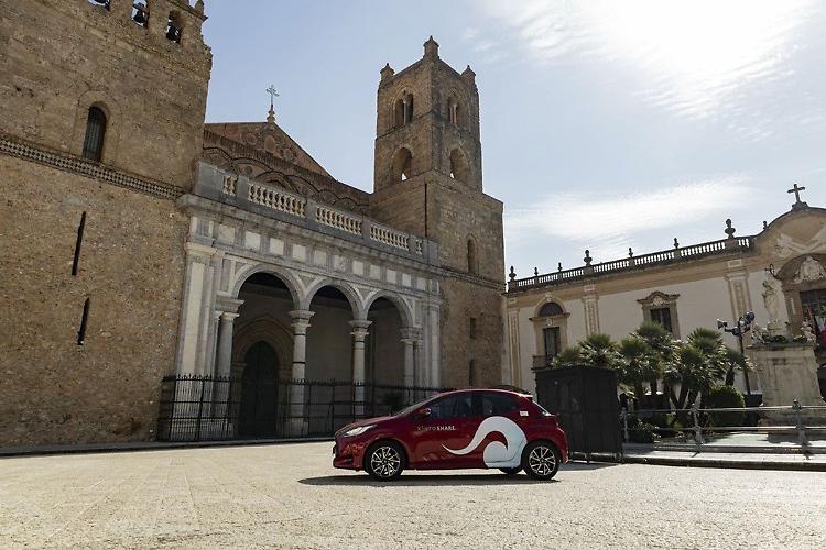 Kinto Share porta la mobilit&agrave; sostenibile di Toyota a Monreale