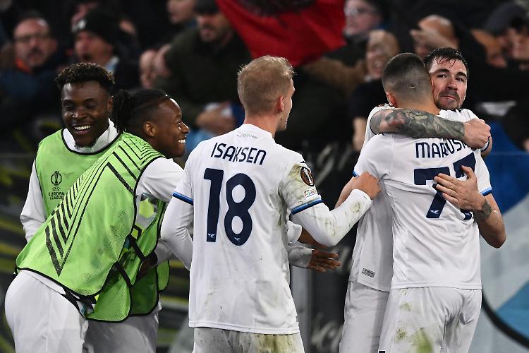 Romagnoli manda la Lazio ai quarti, al Plzen non basta l'1-1