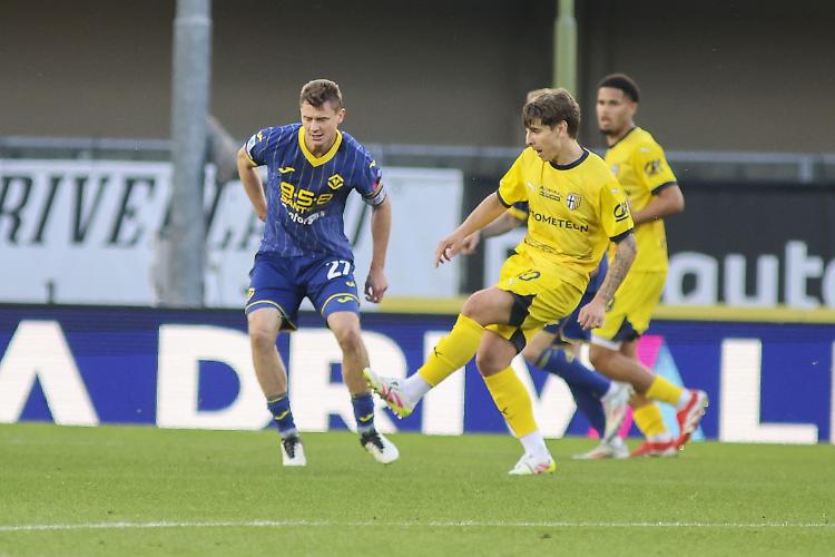 Pari senza gol nello scontro salvezza fra Verona e Parma