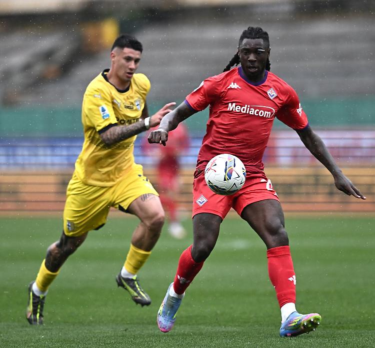 La Fiorentina non sfonda, il Parma strappa un pari