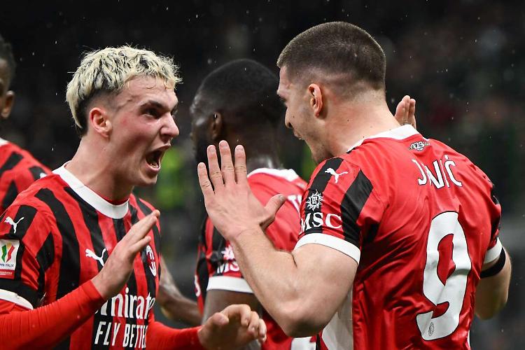 Milan in finale di Coppa Italia, Inter ko 3-0