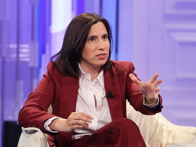 Schlein "Spero che ci siano le elezioni anticipate, noi siamo pronti"