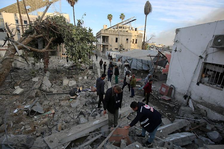 Bonelli, Conte, Fratoianni, Schlein "7 giugno a Roma in piazza per Gaza"