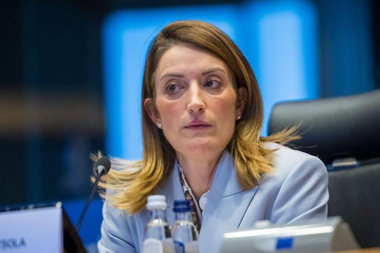 Metsola "La situazione a Gaza &egrave; tragica e catastrofica"