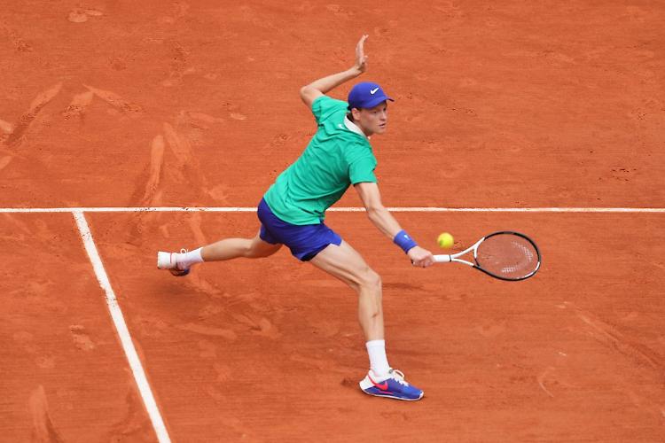 Sinner perfetto contro Lehecka, ora ottavi a Parigi contro Rublev