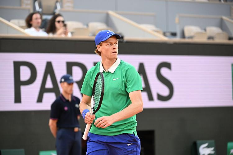 Sinner non si ferma, &egrave; semifinale al Roland Garros