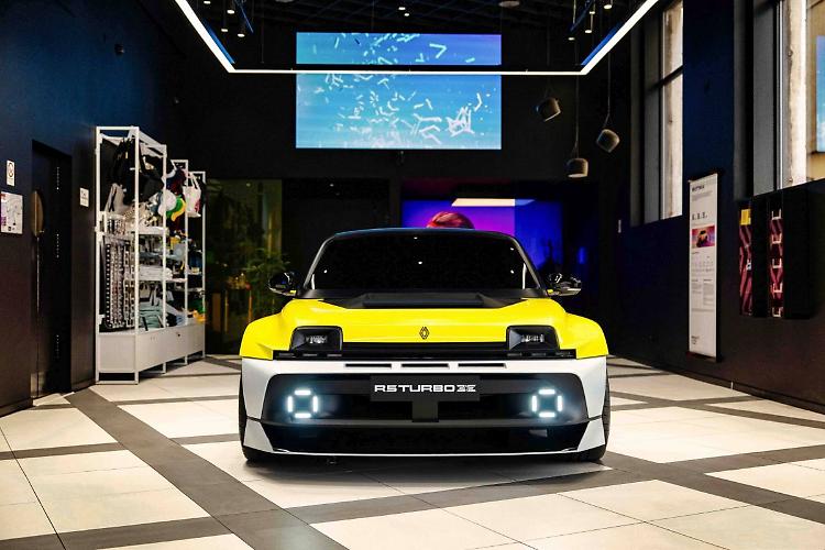 Debutta in Italia Renault 5 Turbo 3E