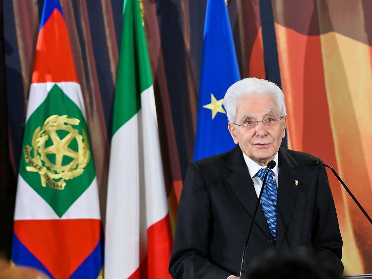 Guardia Costiera, Mattarella "Preziosa opera ed elevata professionalit&agrave;"
