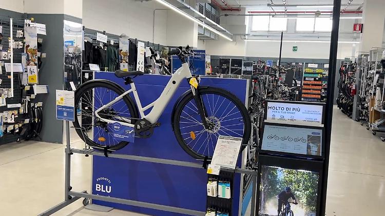 Gen Z e bici: abitudine diffusa, ma servono pi&ugrave; piste ciclabili