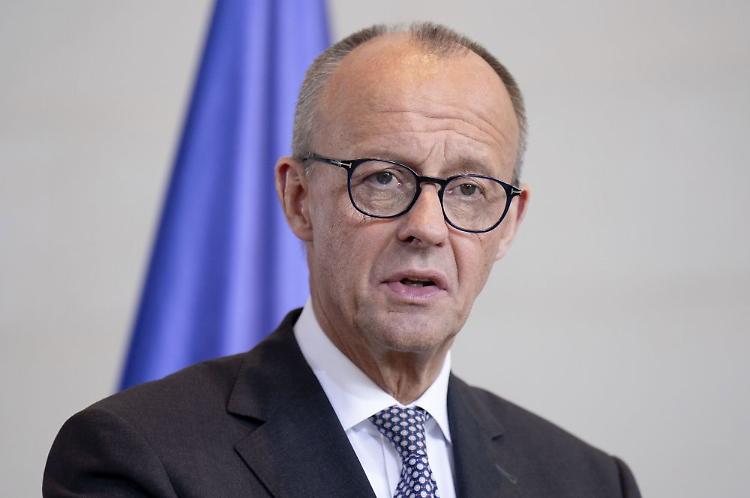 Merz "La Germania sospende export di armi a Israele"