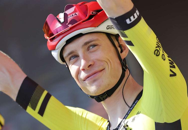 Vingegaard 'brucia' Ciccone, tappa e maglia rossa alla Vuelta