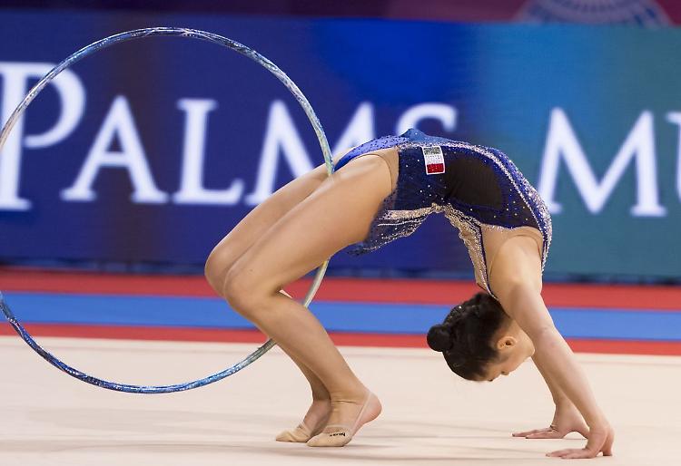 Raffaeli brilla ai Mondiali: oro nel cerchio, bronzo alla palla