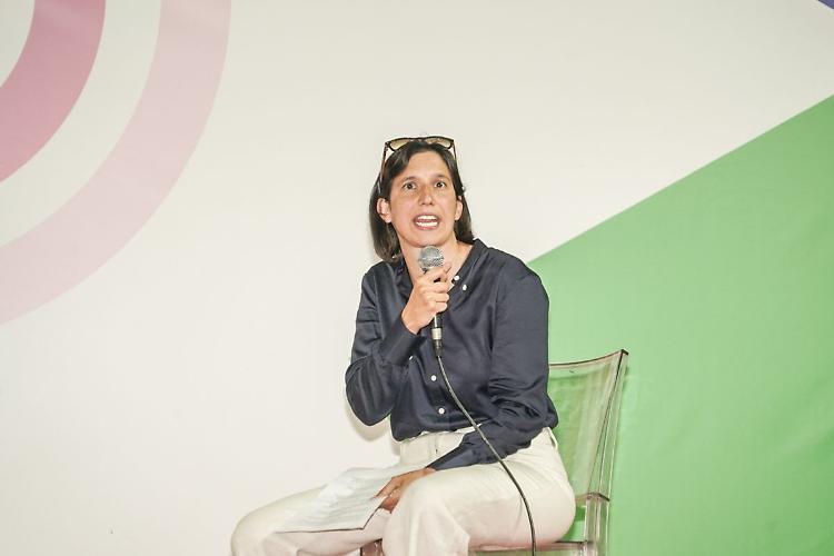 Schlein a Meloni "Uniti vi batteremo"