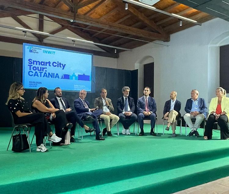 Inwit, lo "Smart City Tour" arriva a Catania