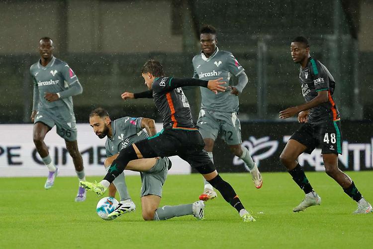 Venezia batte Verona ai rigori, a ottavi di Coppa Italia con Inter