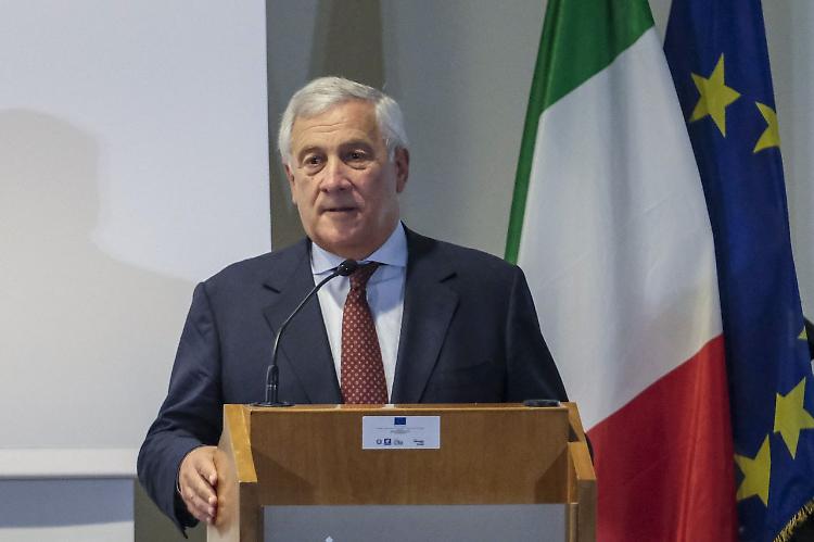Tajani "Attacchi droni russi? Non credo Italia sia obiettivo militare"