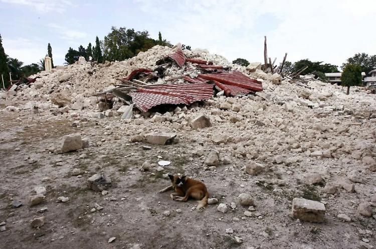 Violento terremoto nelle Filippine, almeno 69 morti. Decine i feriti