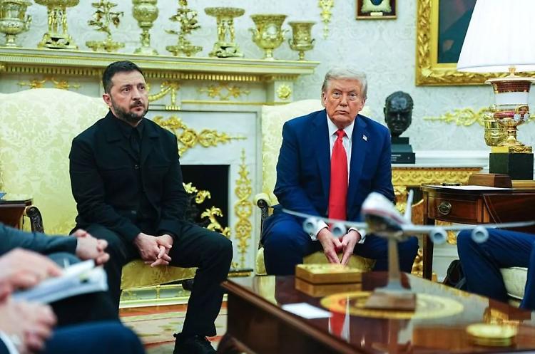 Zelensky "Con Trump telefonata produttiva, pu&ograve; fermare la guerra"