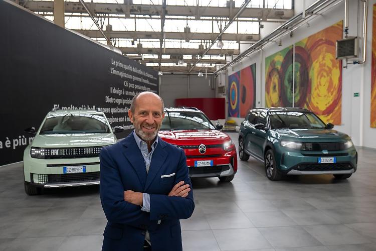 Stellantis, in settembre vendite +11,5% e leadership segmento ibrido