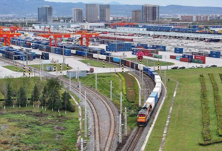 Treni merci tra Cina ed Europa, quasi 120.000 viaggi