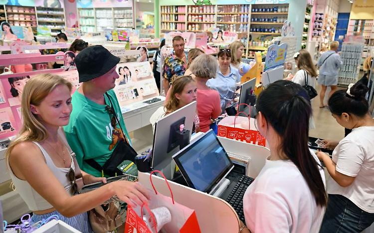 Grazie ai transiti senza visto cresce il turismo in Cina