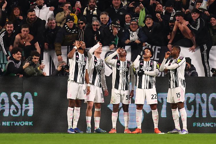 La Juve stende 3-0 il Napoli, a segno David, Yildiz e Kostic