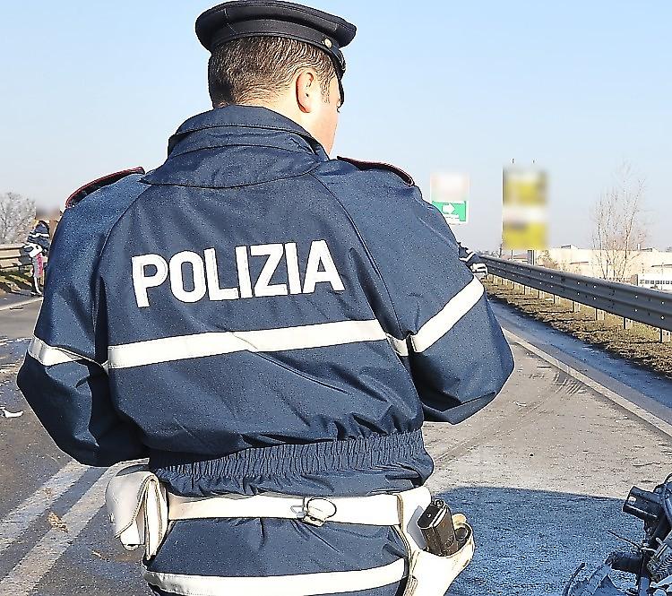 Quaranta chilometri in contromano sulla A21: 