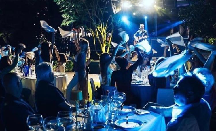 Il Comune dice basta: «River vietata la musica all’aperto»