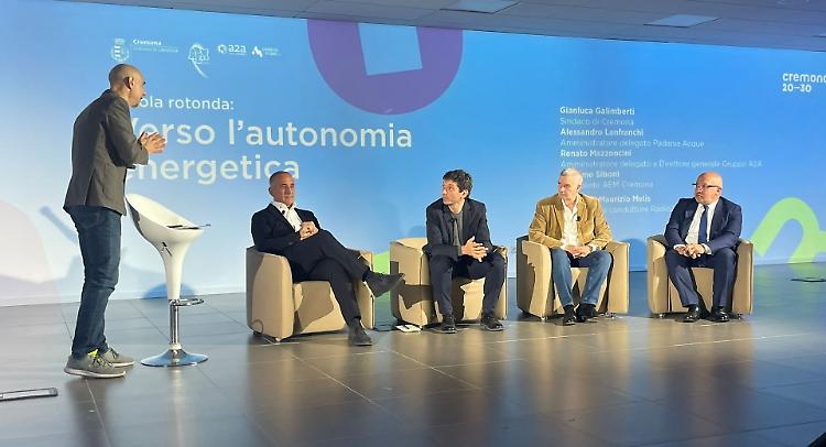 Mazzoncini, A2A: «Gli allevamenti inquinano? No, sono una grande risorsa»