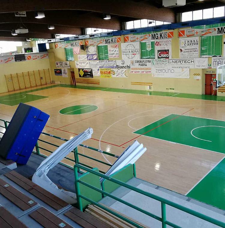 Palestra pronta, ora il PalaTenda