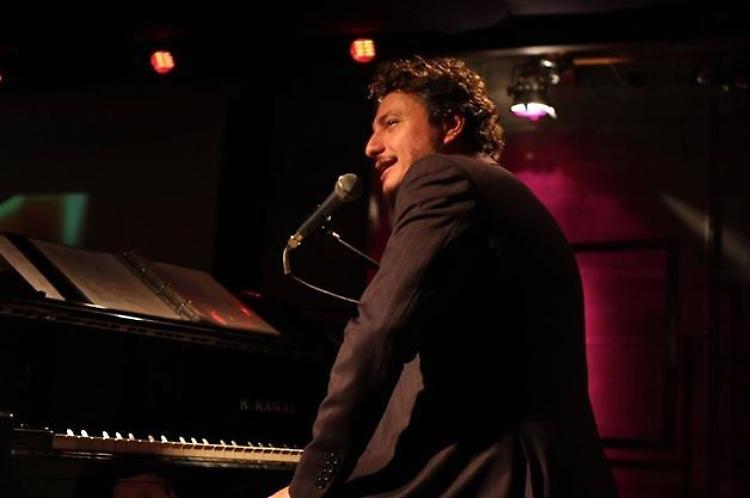 Folco Orselli  sul palco per il progetto Alice Community House 