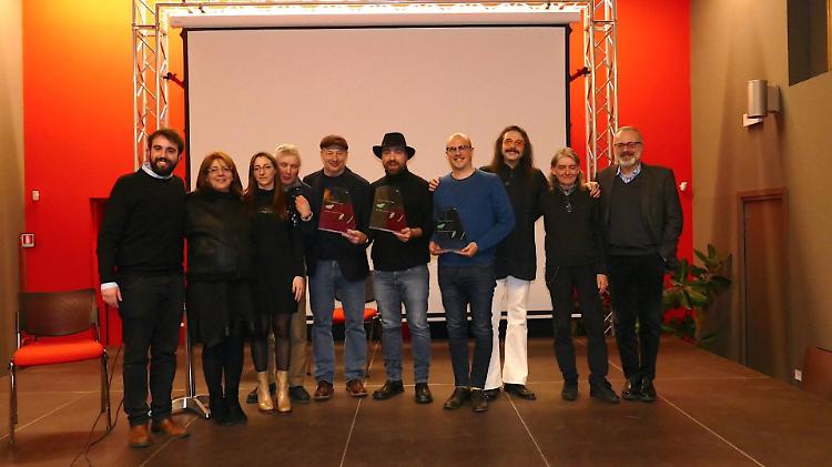 ‘Amuka’ di Antonio Spanò trionfa al teatro-cinema SOMS