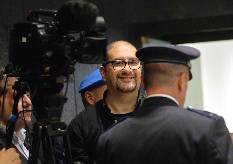 Alfredo Cospito interrompe lo sciopero della fame contro il 41 bis