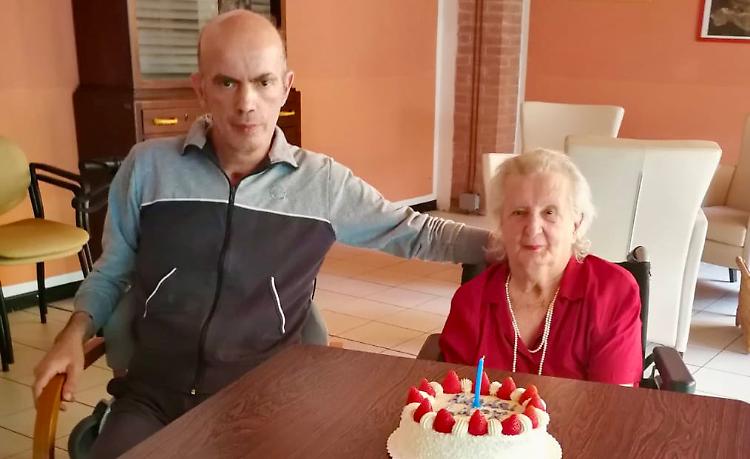 Cuore a mille tra Luca e la mamma