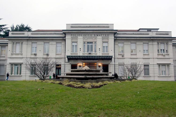 Mamma strangola il figlio di un anno nel Pavese