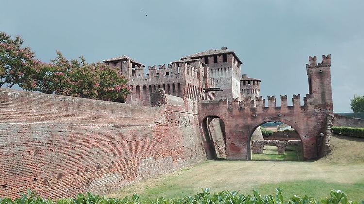 Soncino sottosopra: visite guidate 
