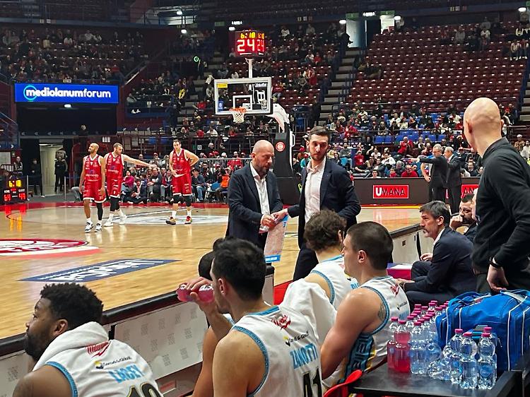 Coach Cavina: 'Sbagliato qualche tiro aperto di troppo'