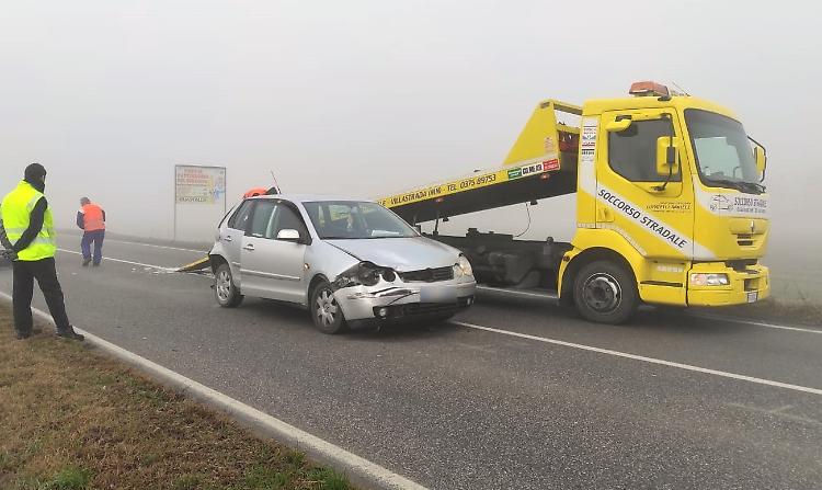 Nebbia killer, due incidenti in una mattina lungo la SP57
