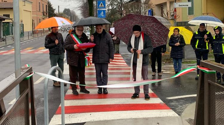 Inaugurata la passatoia sul canale Delmona