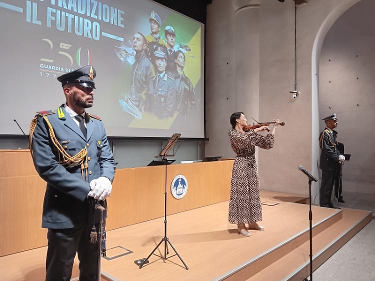 La festa per i 250 anni della Guardia di Finanza
