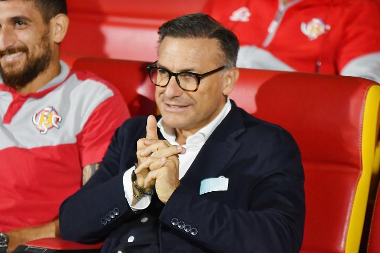 Cremonese, Giacchetta resta a bordo